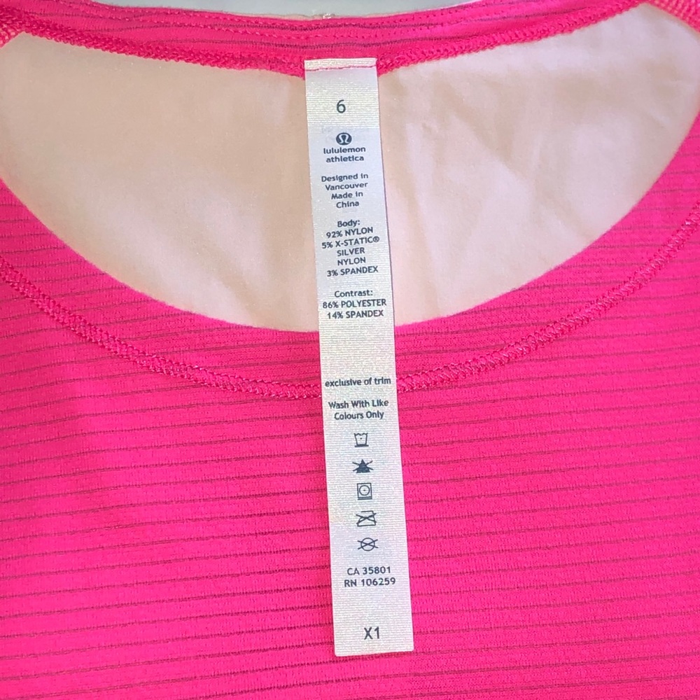 NWT 💖 Beautiful Lulu Lemon Run Top - Picture 12 of 12